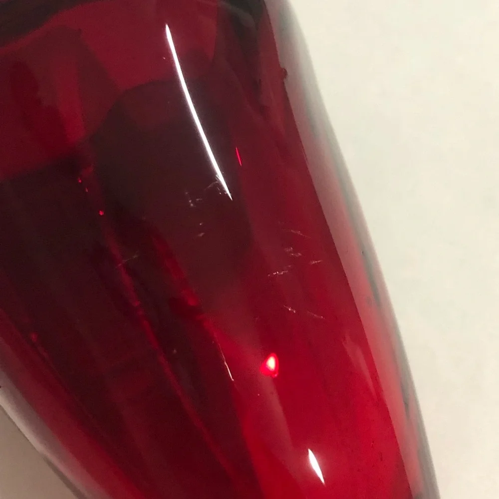 N/A deep red
